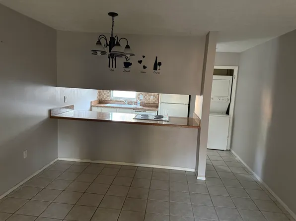 1950 Paine Ave APT 36, Jacksonville, FL 32211