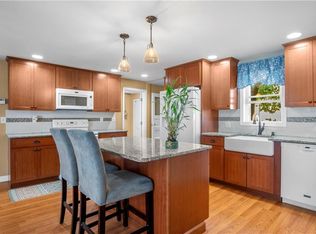 130 Elder St, Lincoln, RI 02865