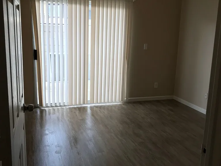 2 bedroom 2 bath apartment in Perris — Photo 12