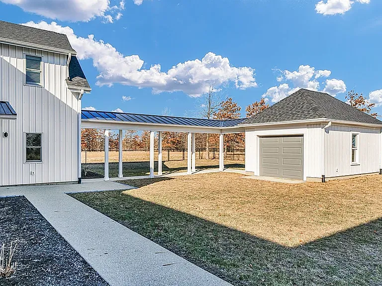 2132 Deland Monticello Rd — Photo 30