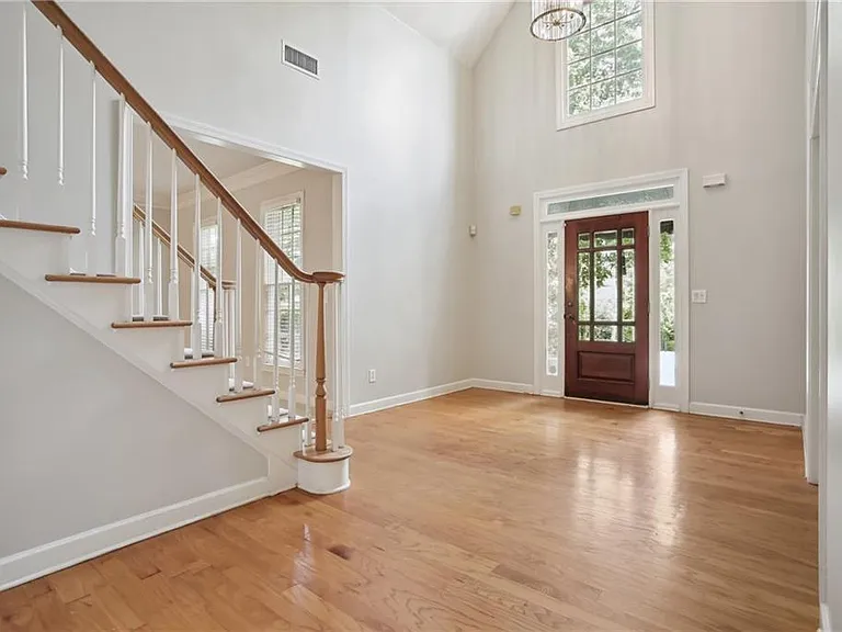 12250 Broadleaf Ln — Photo 4
