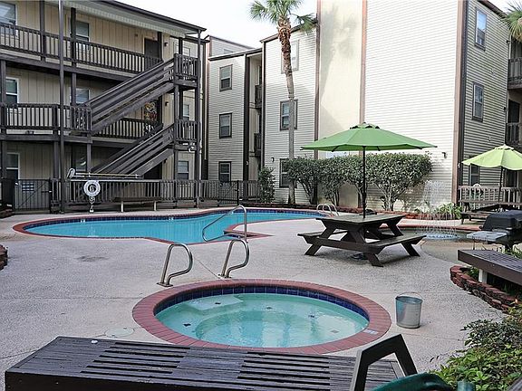 5th image of 2301 Edenborn Ave APT 612