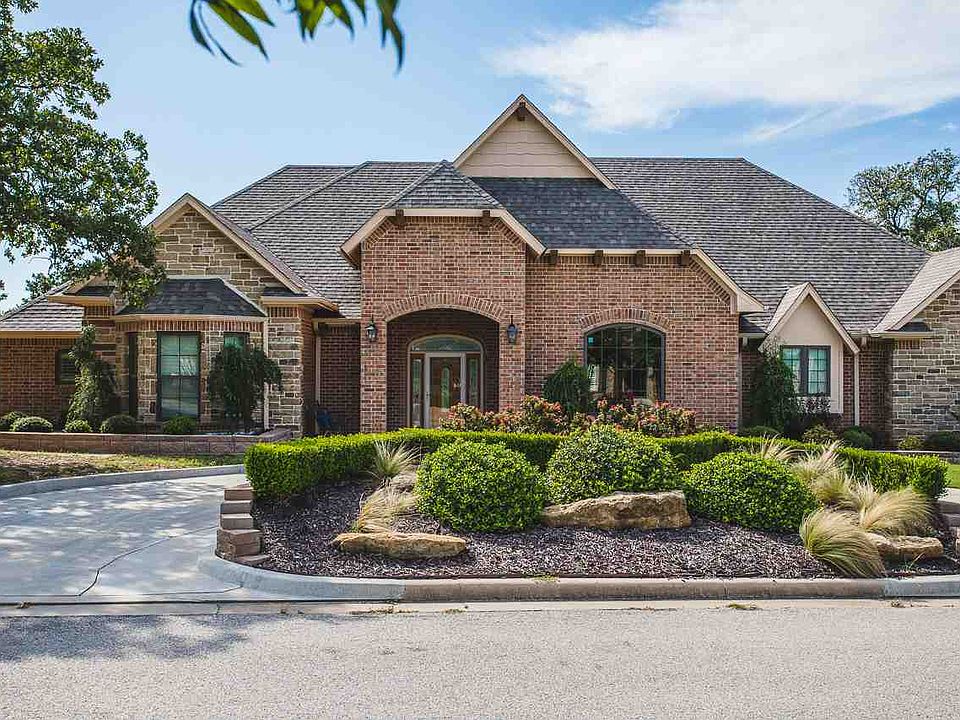 1st image of 909 Dornick Dr