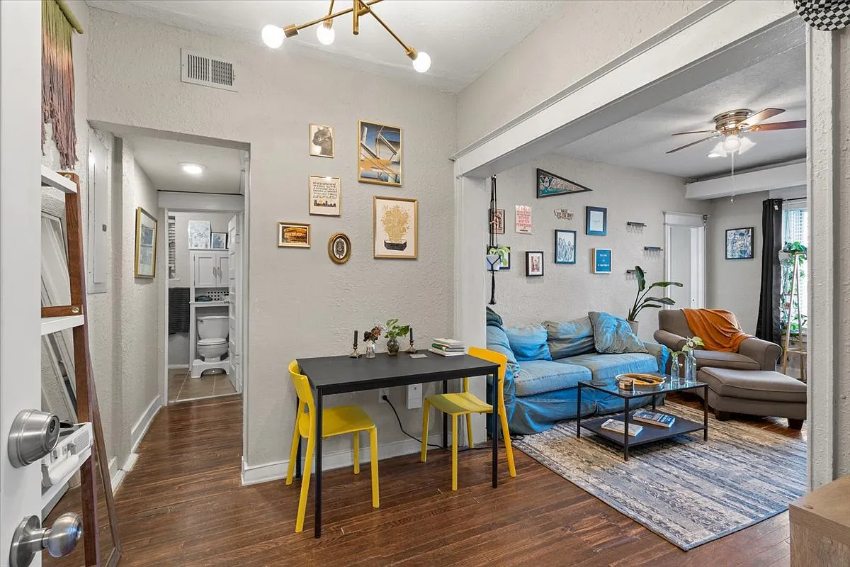1 bed, 630 sqft, $999 — Photo 2