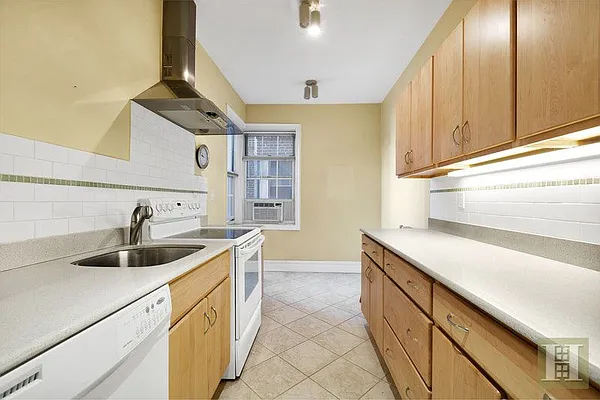 Sold by Halstead Real Estate | media 7