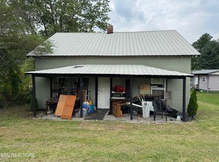 210 Woodlawn Ave E, Jamestown, TN 38556