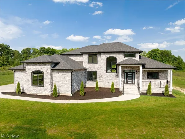 6219 Tim Dr, Wadsworth, OH 44281