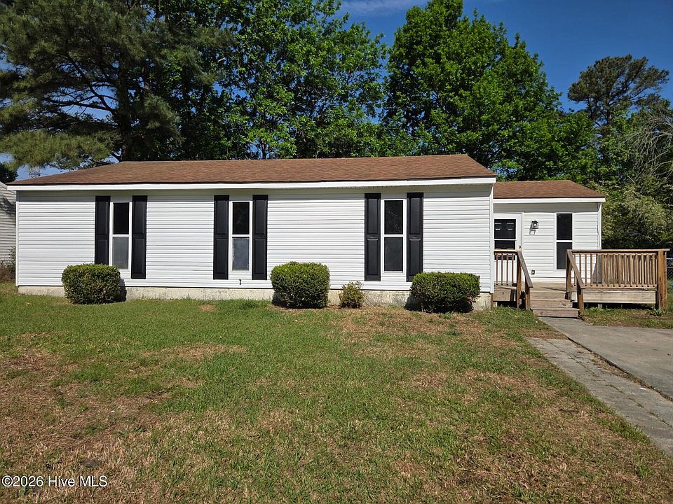 1st image of 6 Lakewood Court
