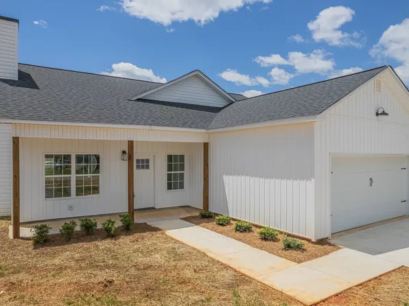 380 Ansley Dr, Lavonia, GA 30553