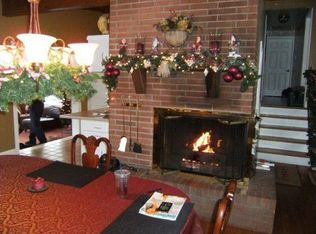 424 Glaids Dr, Pittsburgh, PA