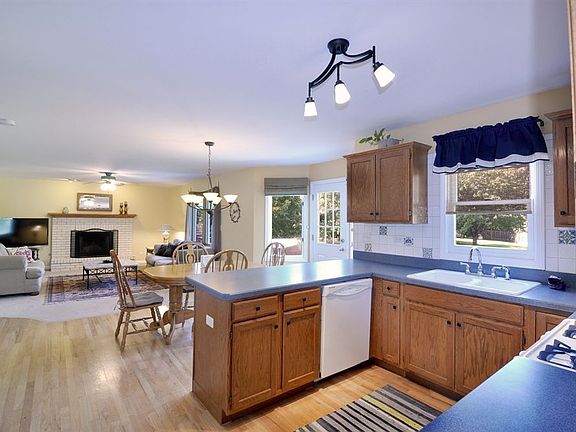 2nd image of 611 Wingfoot Dr