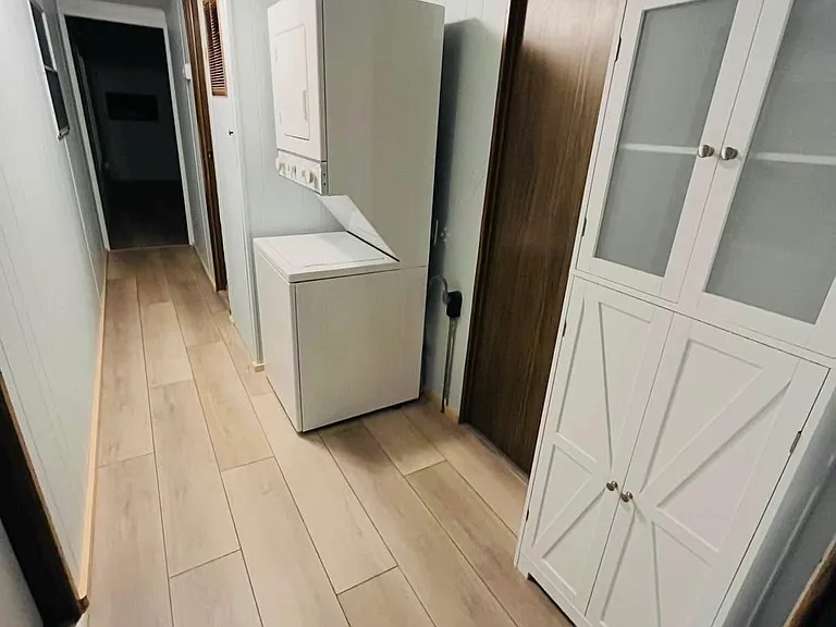 271 Prospect Valley Rd — Photo 5