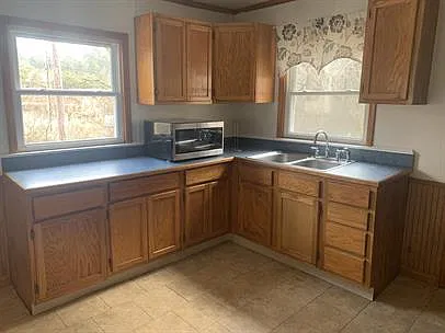 2 bed, $1,295 — Photo 2