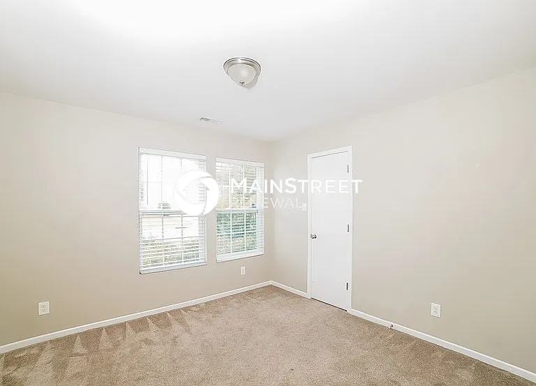 5458 Fairway Forest Dr — Photo 9