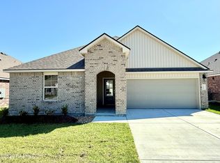 300 Oak Heights Dr, Duson, LA 70529