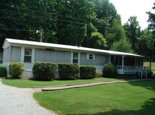 320 N Lucas Rd, Glasgow, KY 42141