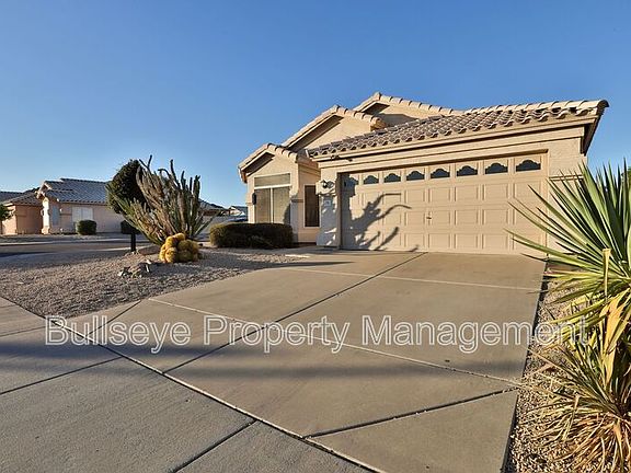 4th image of 2240 E Monona Dr