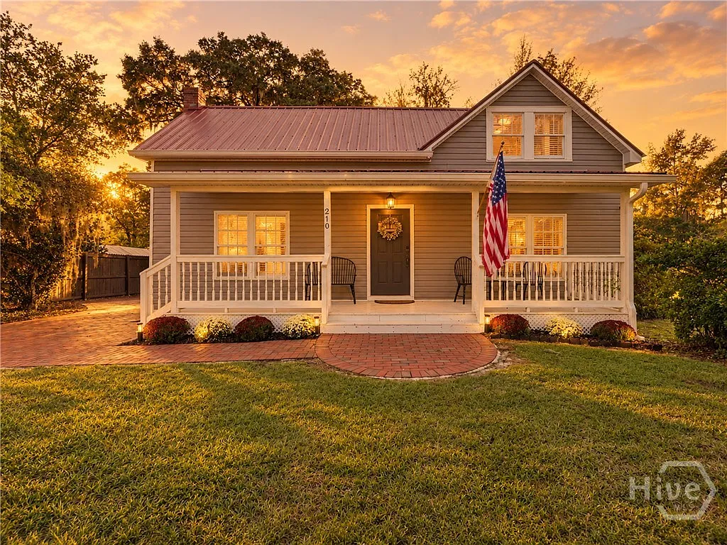 3 bed, 3.5 bath, 1776 sqft, $3,500 — Photo 2