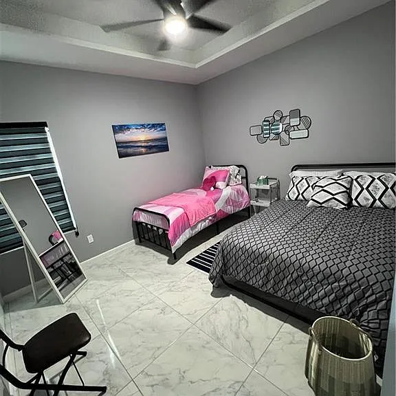 1421 Iris Ave #1 — Photo 9