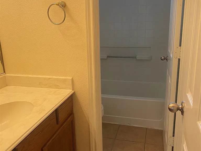 14434 Summer Garden Dr — Photo 16