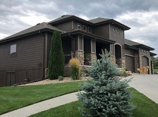 19527 Josephine St, Gretna, NE 68028