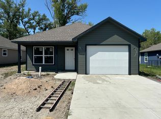 1612 Hill Valley Dr, Manhattan, KS 66502