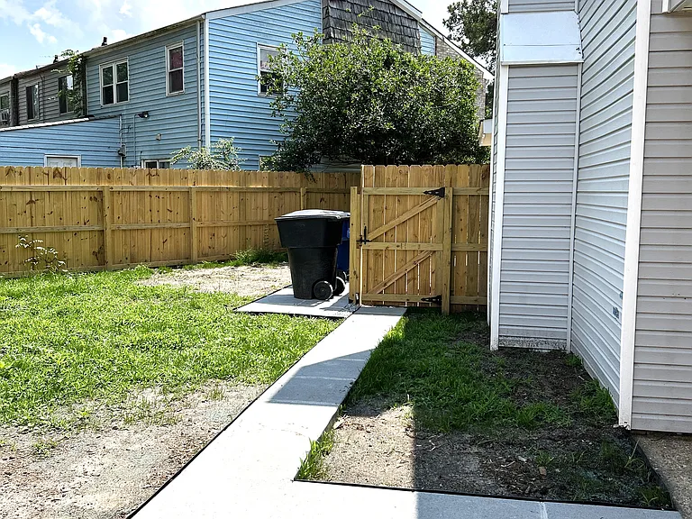 874 Jamestown Landing Rd — Photo 38