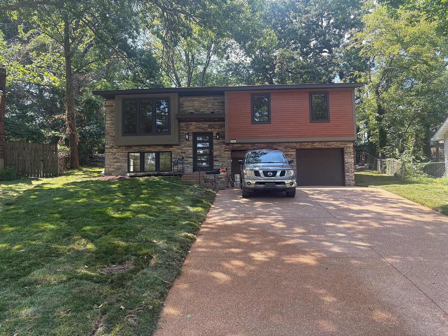 3 bed, 2.5 bath, 1932 sqft, $3,750 — Photo 2
