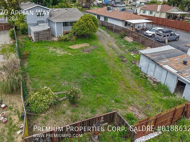 870 Appian Way — Photo 31