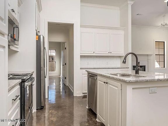 5th image of 123 Porter Ridge Dr