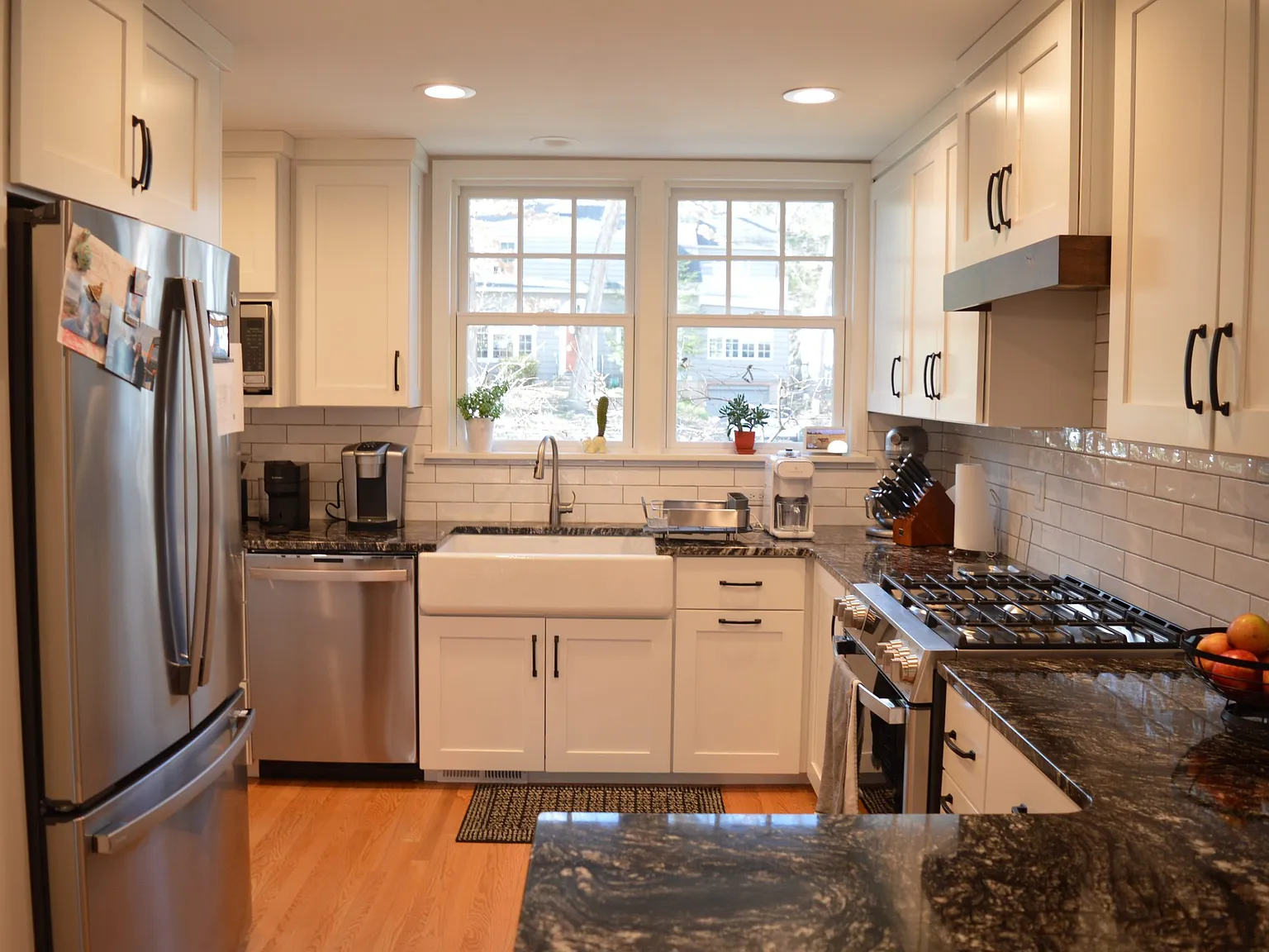 4 bed, 2071 sqft, $4,395 — Photo 1