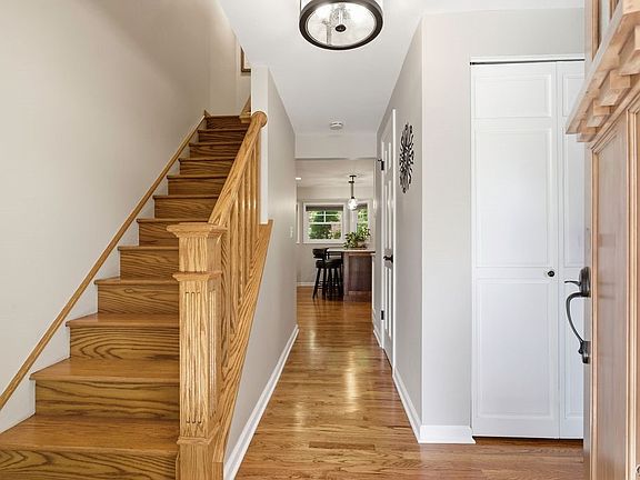 4th image of 4238 Mayfair Cir