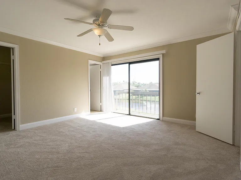 110 N Delaware Blvd #15D — Photo 7