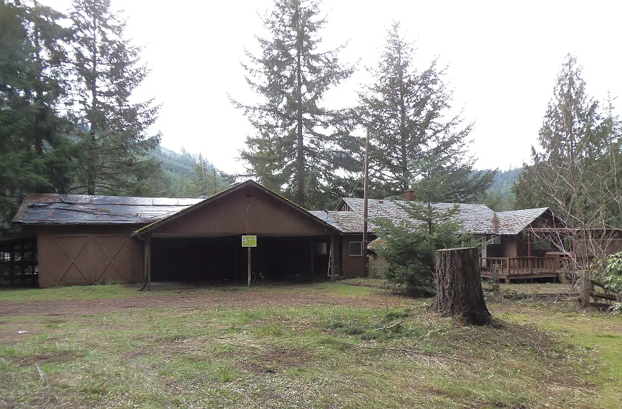 38303 Lower Brice Creek Rd photo 1