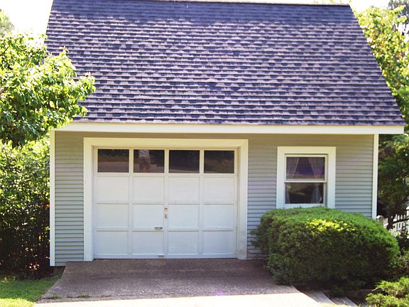 Garage with Workshop
