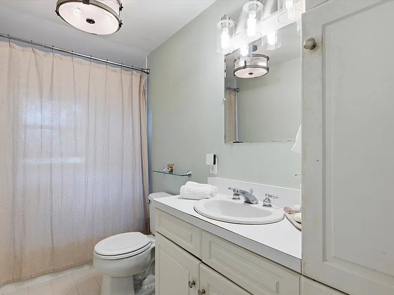 255 Sunset Ave — Photo 15