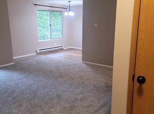 20015 66th Pl W #C, Lynnwood, WA 98036