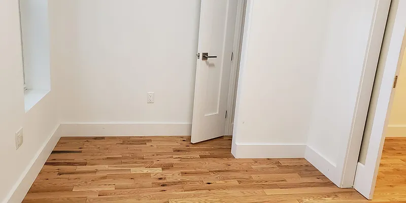 Rented by Zuz Realty | media 14