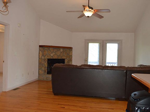 4th image of 1201 Bear Paw Ln