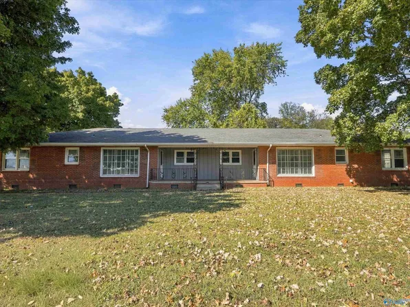 1109 Evans Dr, Athens, AL 35611