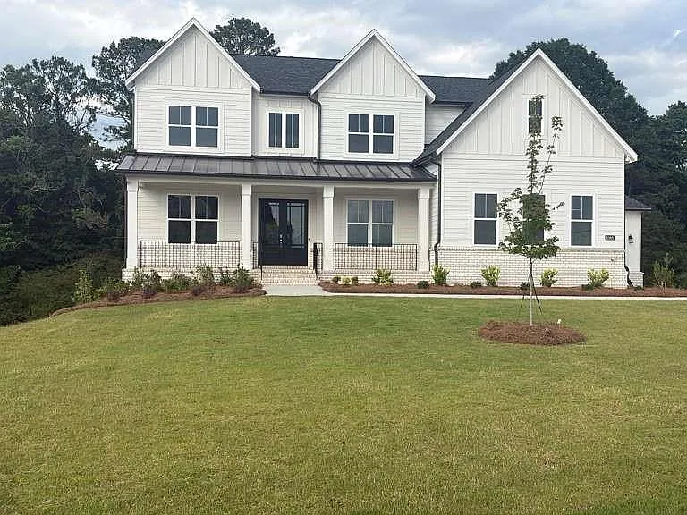 5365 Travers Ln — Photo 1