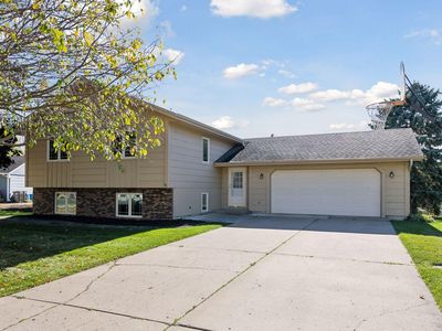17 Dana Cir, Waconia, MN, 55387