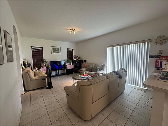 5th image of 11141 NW 34th Court