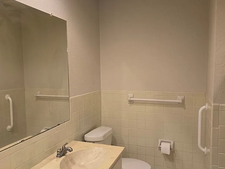 2314 Farnswood Cir — Photo 11