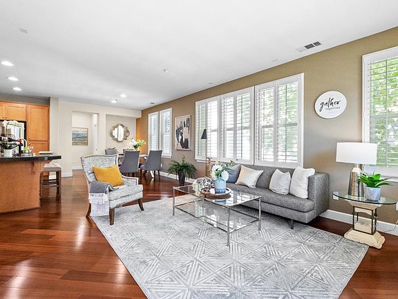 2nd image of 20582 Murano Cir