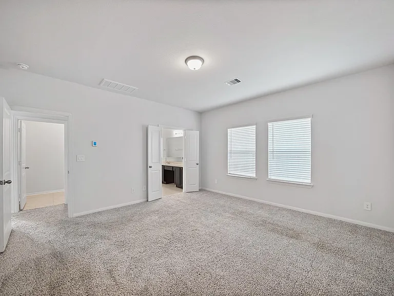 15102 Wiltshire Castle Ln — Photo 7