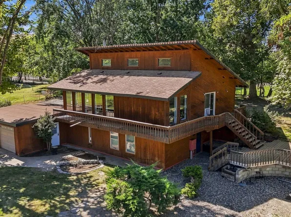 75707 N Grosscup Rd, West Richland, WA 99353