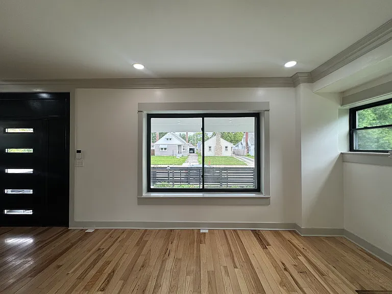 Big, sunny living room!