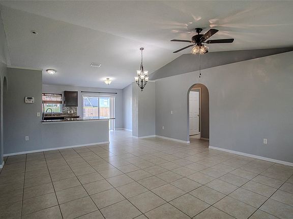 2nd image of 1721 Santee Ave