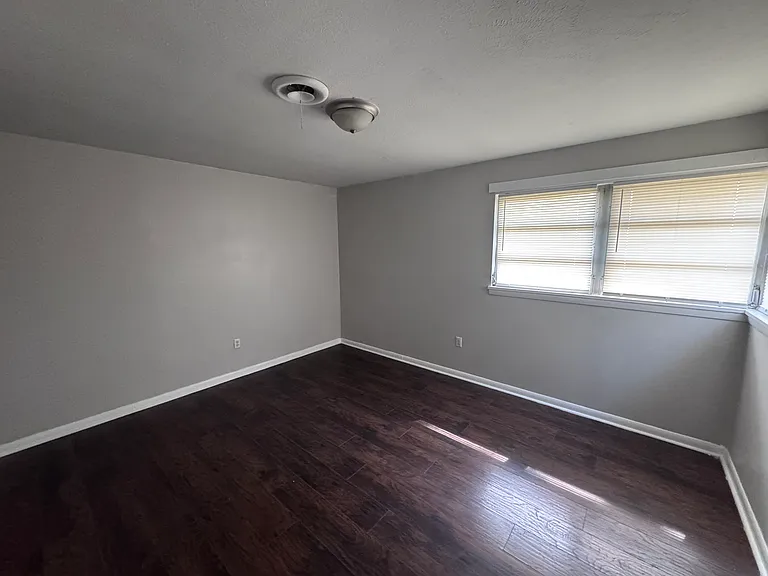 2205 Gail Ave — Photo 4